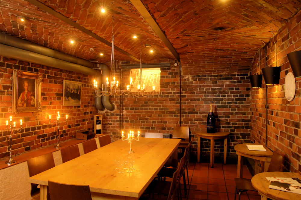 Kabinetti - Vuokrattavat tilat Kalevankadulla 9 -- Kabinettet - Utrymmen för uthyrning på Kalevagatan 9